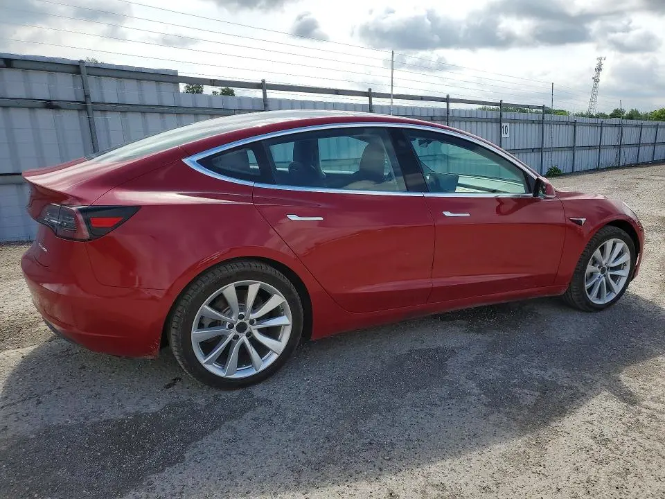 2018 TESLA MODEL 3   