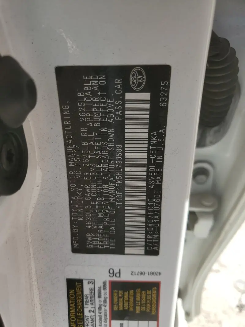 2017 TOYOTA CAMRY LE  