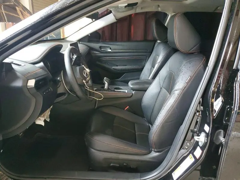 2019 NISSAN ALTIMA SR  
