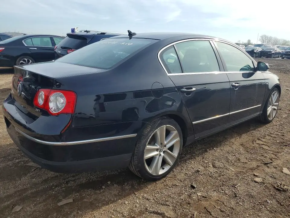 2010 VOLKSWAGEN PASSAT KOMFORT  