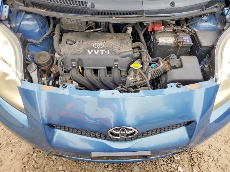 2010 TOYOTA YARIS BASE  