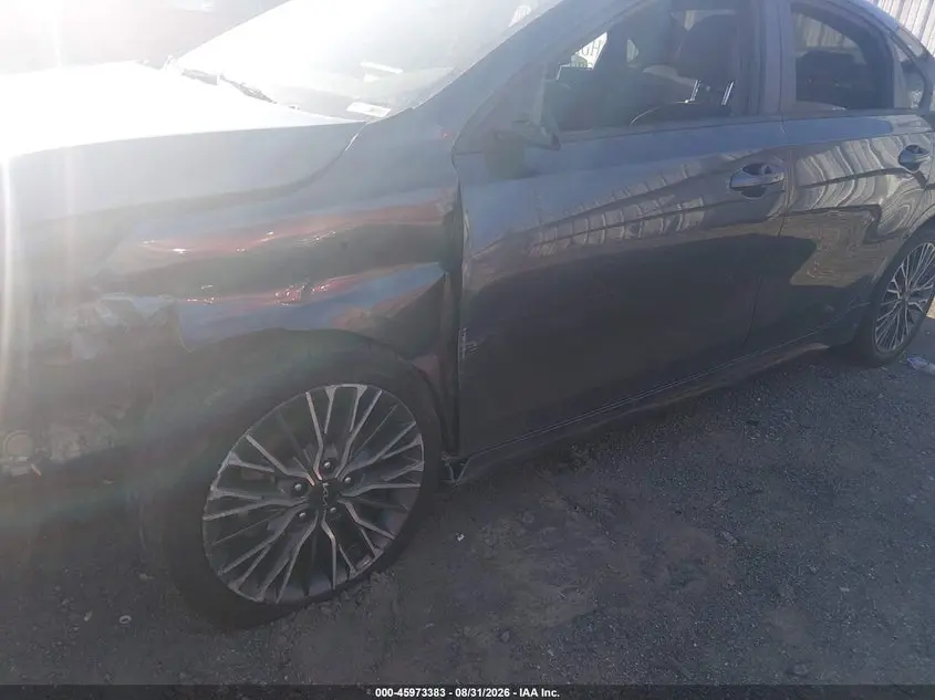 2024 KIA FORTE GT-LINE