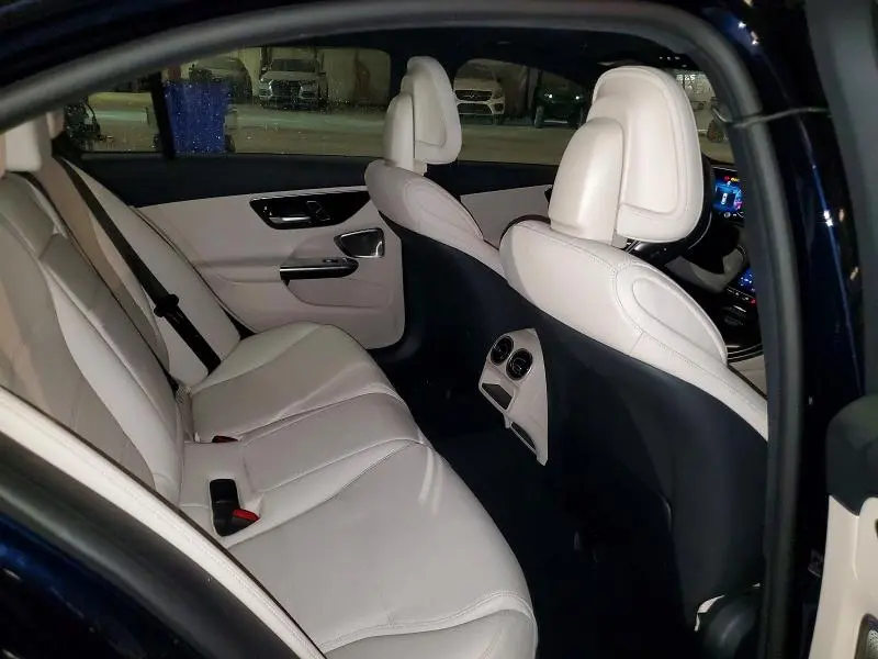 2022 MERCEDES-BENZ C 300  