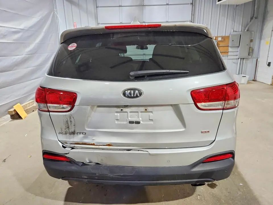 2018 KIA SORENTO LX  
