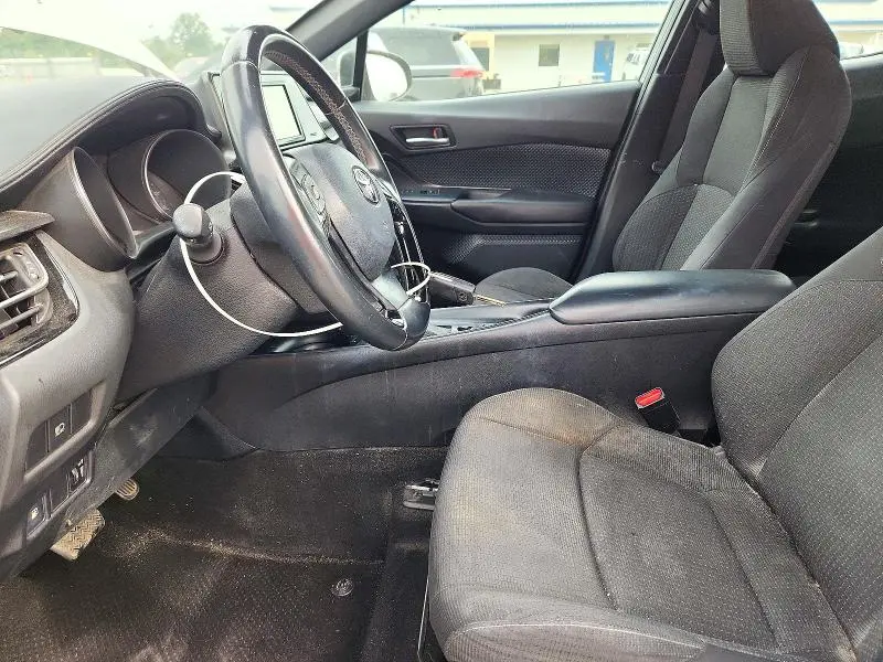 2018 TOYOTA C-HR XLE  