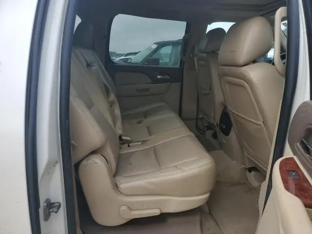 2014 CHEVROLET SUBURBAN C1500 LTZ  