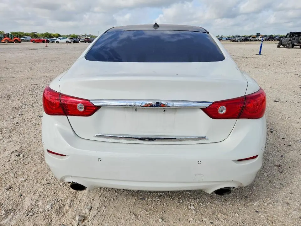 2015 INFINITI Q50 SPORT  