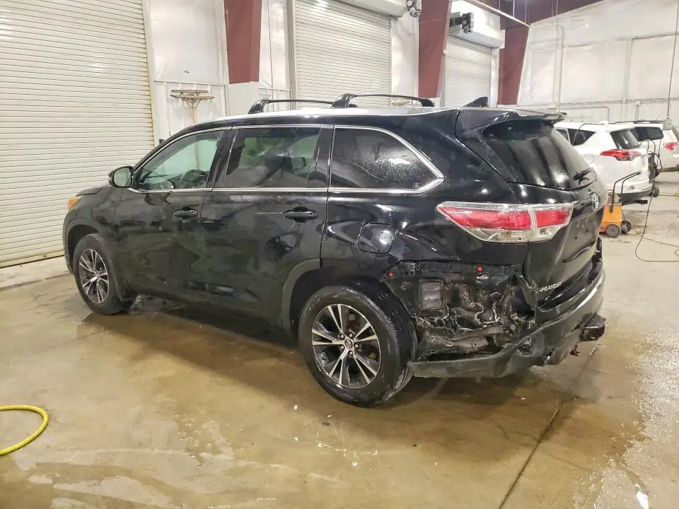 2016 TOYOTA HIGHLANDER XLE  
