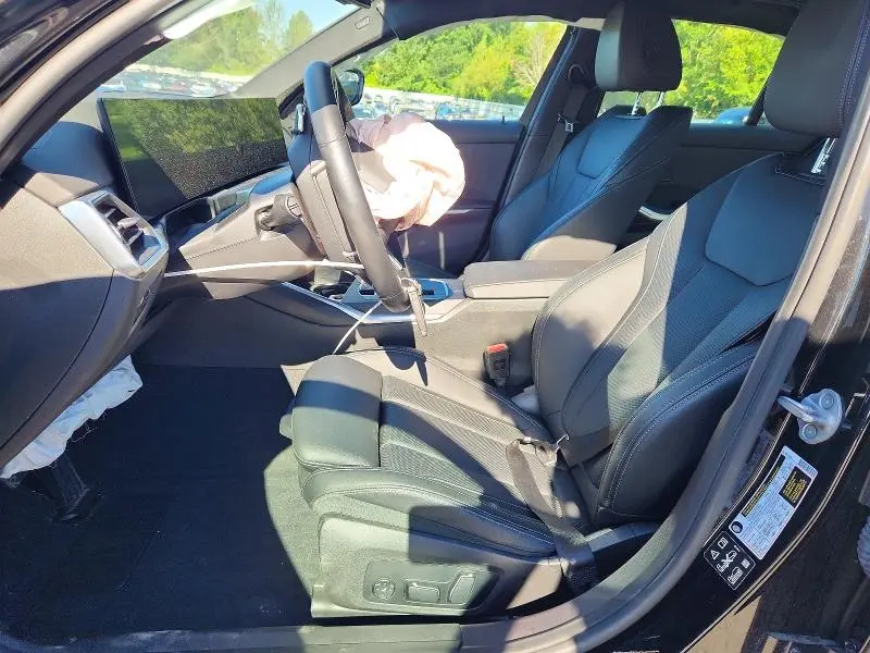 2024 BMW 330XI   