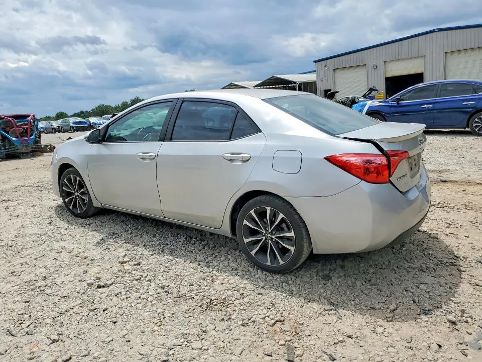 2017 TOYOTA COROLLA SE  