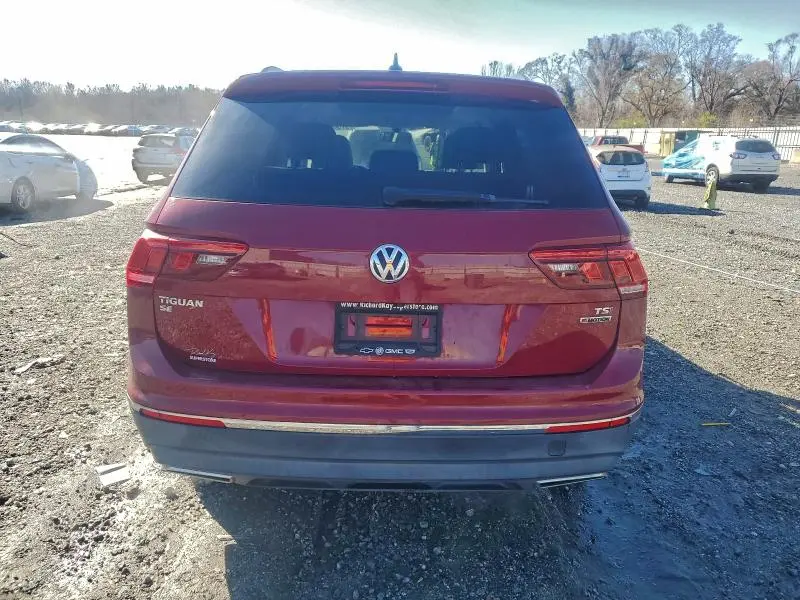 2018 VOLKSWAGEN TIGUAN SE  
