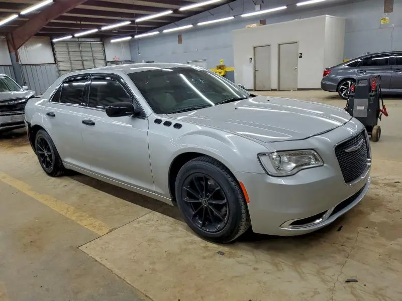 2019 CHRYSLER 300 TOURING  