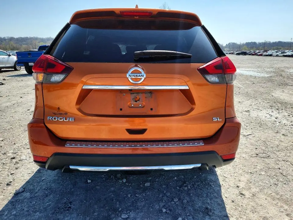 2018 NISSAN ROGUE SL  