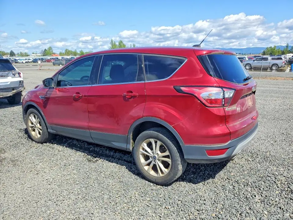 2017 FORD ESCAPE SE  