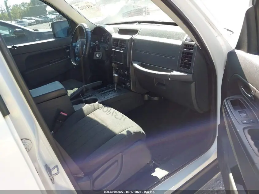 2011 JEEP LIBERTY SPORT