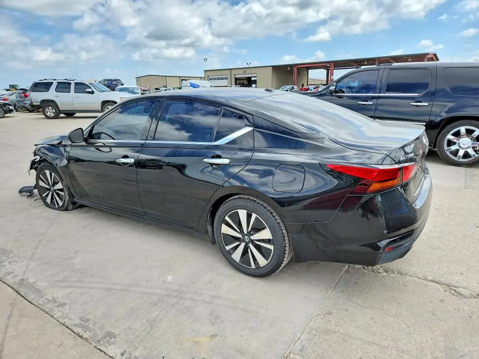 2019 NISSAN ALTIMA SV  
