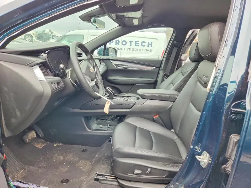 2025 CADILLAC XT5 LUXURY  