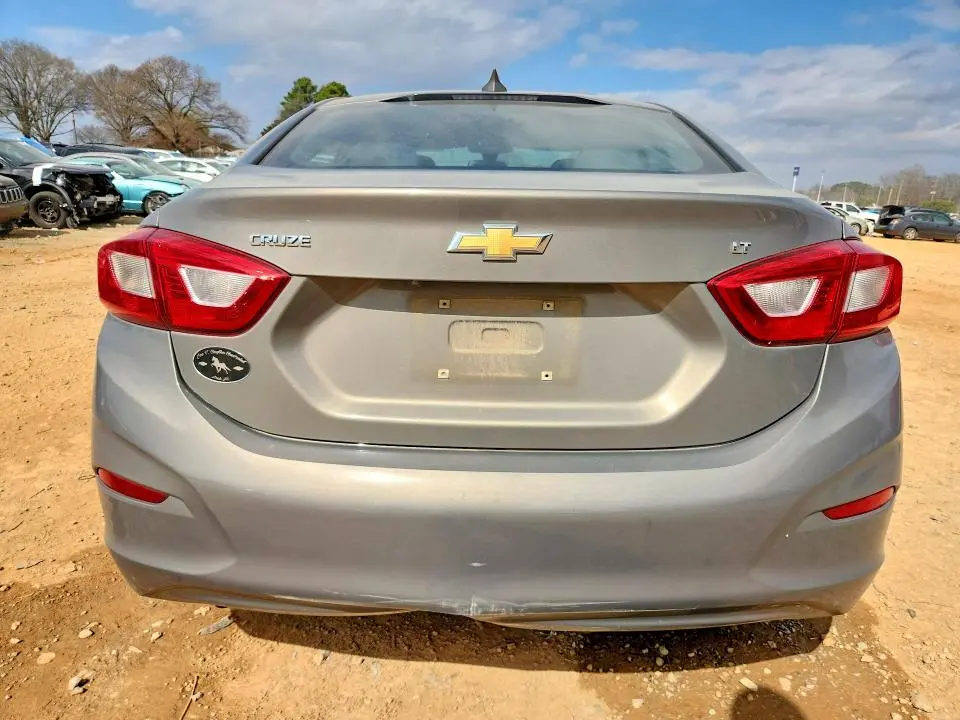 2019 CHEVROLET CRUZE LT  