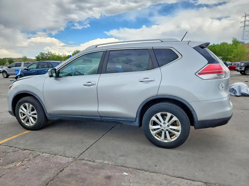 2016 NISSAN ROGUE SV  