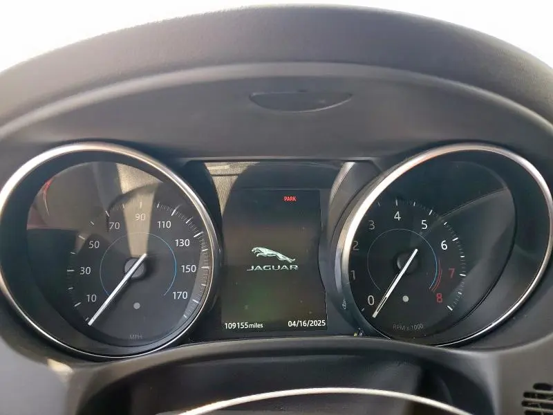 2019 JAGUAR XE   