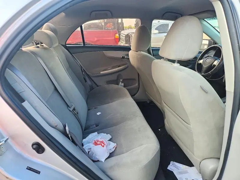 2011 TOYOTA COROLLA LE  