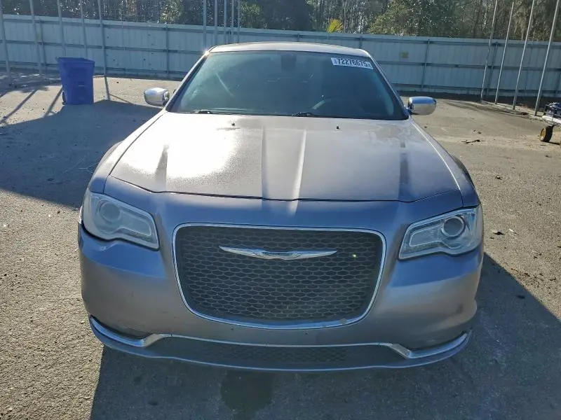 2016 CHRYSLER 300C   