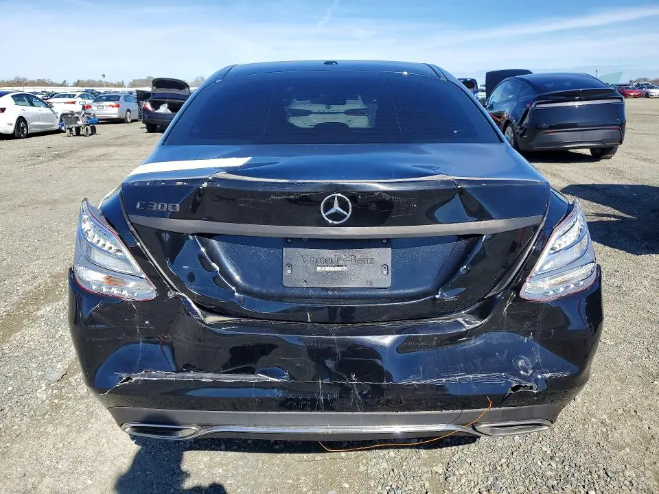 2016 MERCEDES-BENZ C 300  