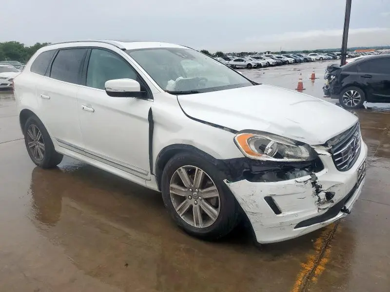 2017 VOLVO XC60 T5 INSCRIPTION  