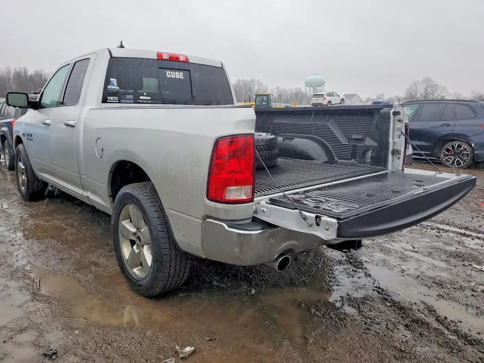 2015 RAM 1500 SLT  