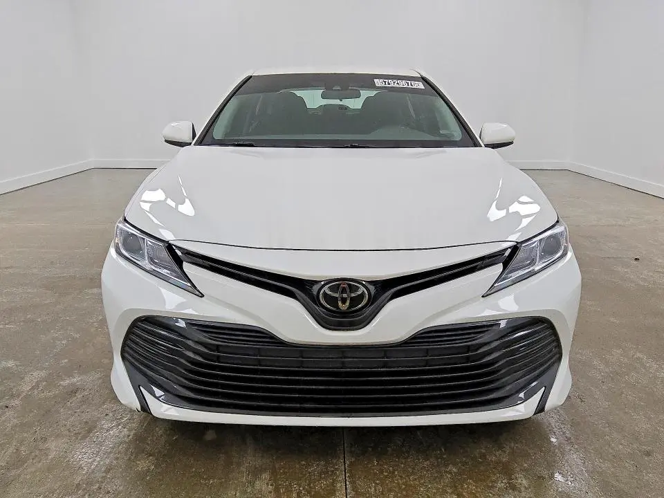 2018 TOYOTA CAMRY LE  