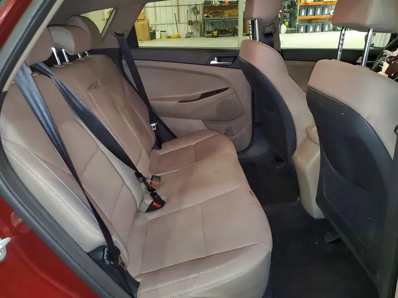 2019 HYUNDAI TUCSON SE  