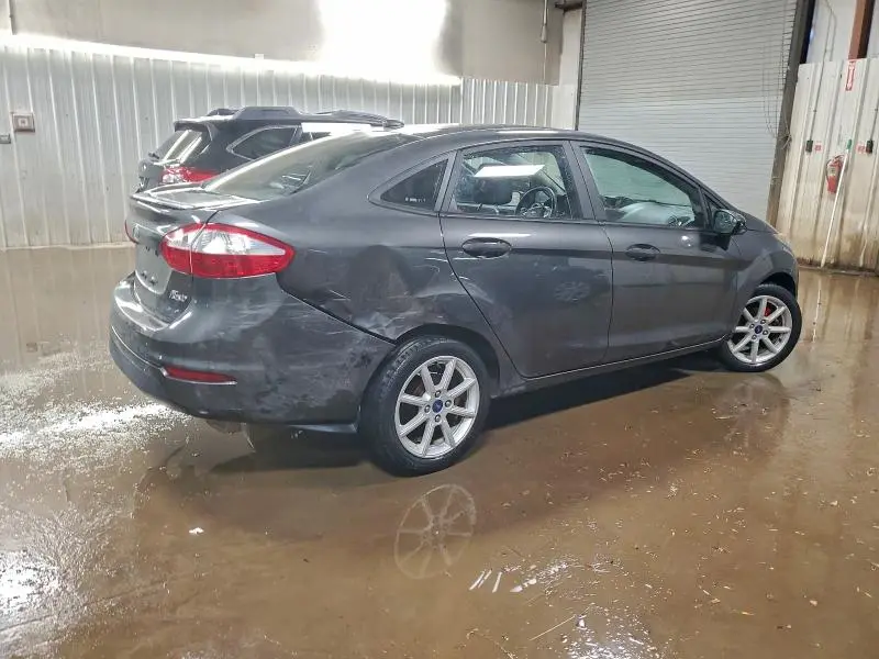 2017 FORD FIESTA SE  