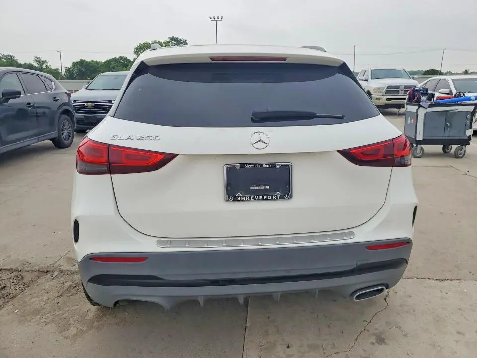 2021 MERCEDES-BENZ GLA 250  