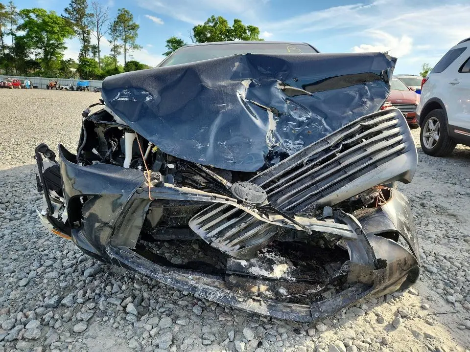 2016 TOYOTA CAMRY XLE  