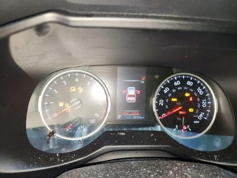 2020 TOYOTA RAV4 LE  