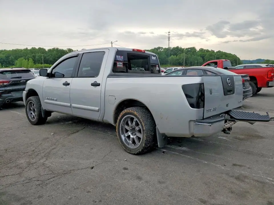 2010 NISSAN TITAN XE  