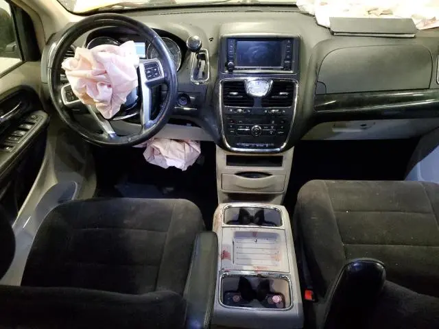 2011 CHRYSLER TOWN & COUNTRY TOURING  