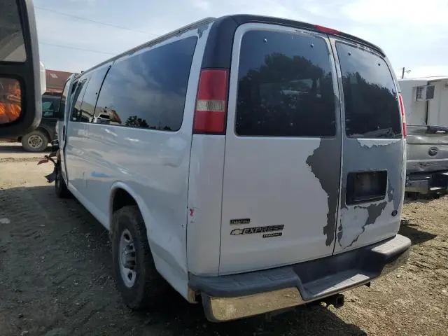 2011 CHEVROLET EXPRESS G3500 LT  