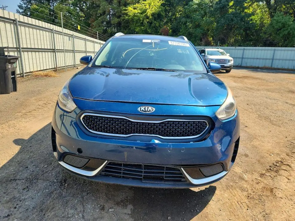 2018 KIA NIRO LX  