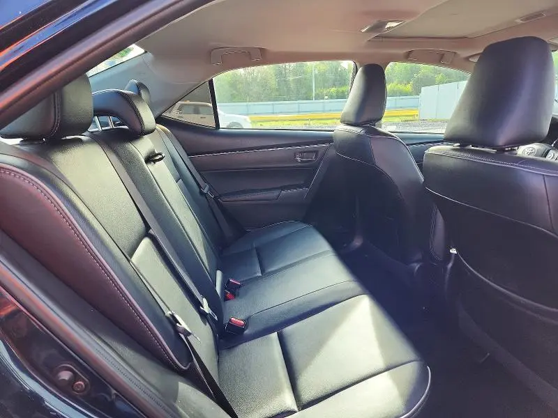 2017 TOYOTA COROLLA XLE  