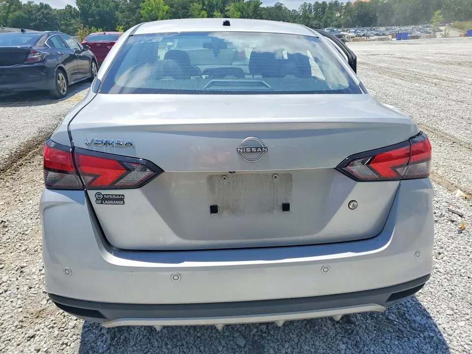 2024 NISSAN VERSA S  