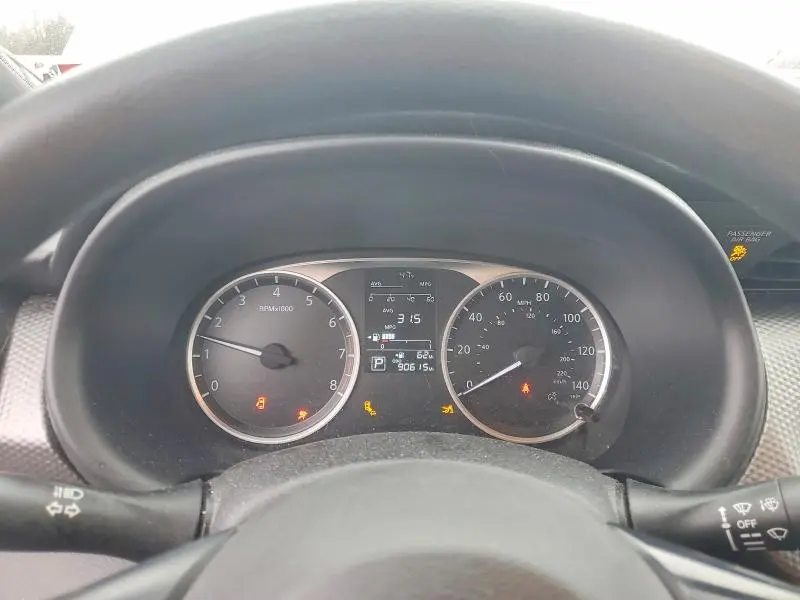 2020 NISSAN KICKS S  