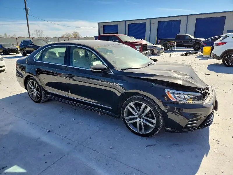 2017 VOLKSWAGEN PASSAT R-LINE  