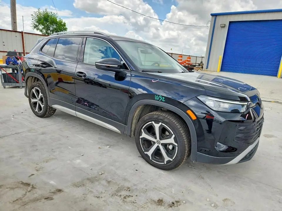 2025 VOLKSWAGEN TIGUAN SE  