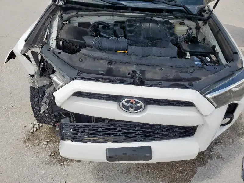 2018 TOYOTA 4RUNNER SR5/SR5 PREMIUM  