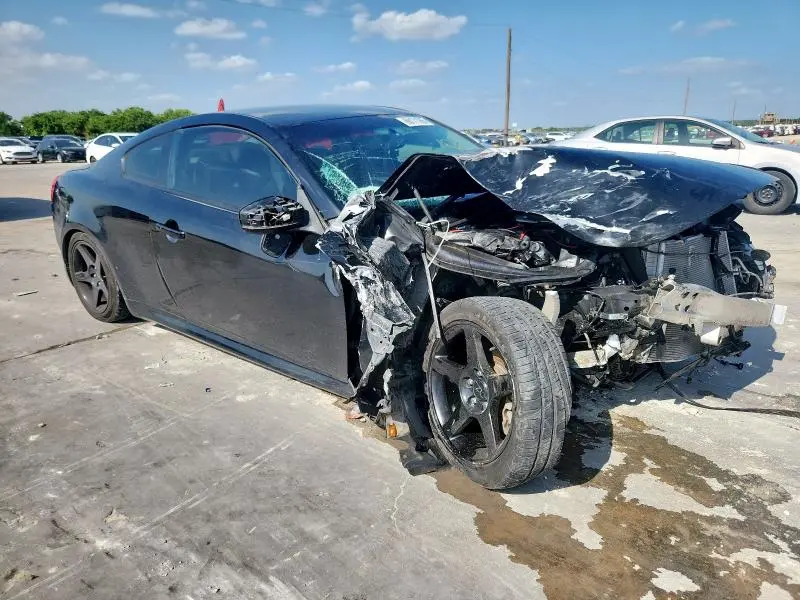 2013 INFINITI G37 JOURNEY  