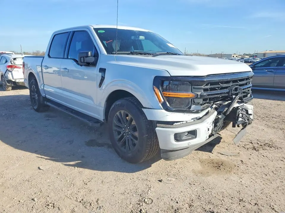 2025 FORD F150 XLT  