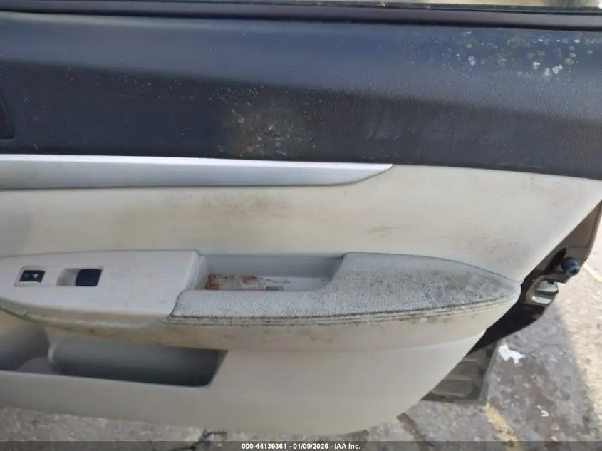 2010 SUBARU OUTBACK 2.5I PREMIUM