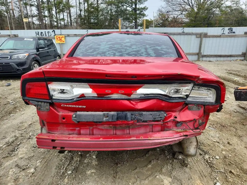 2012 DODGE CHARGER SE  