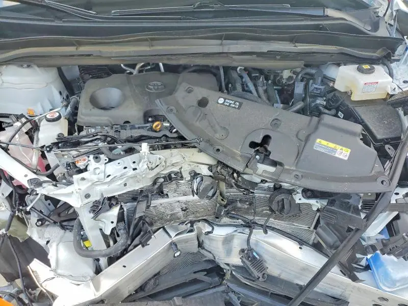 2025 TOYOTA SIENNA XLE 8-PASSENGER  